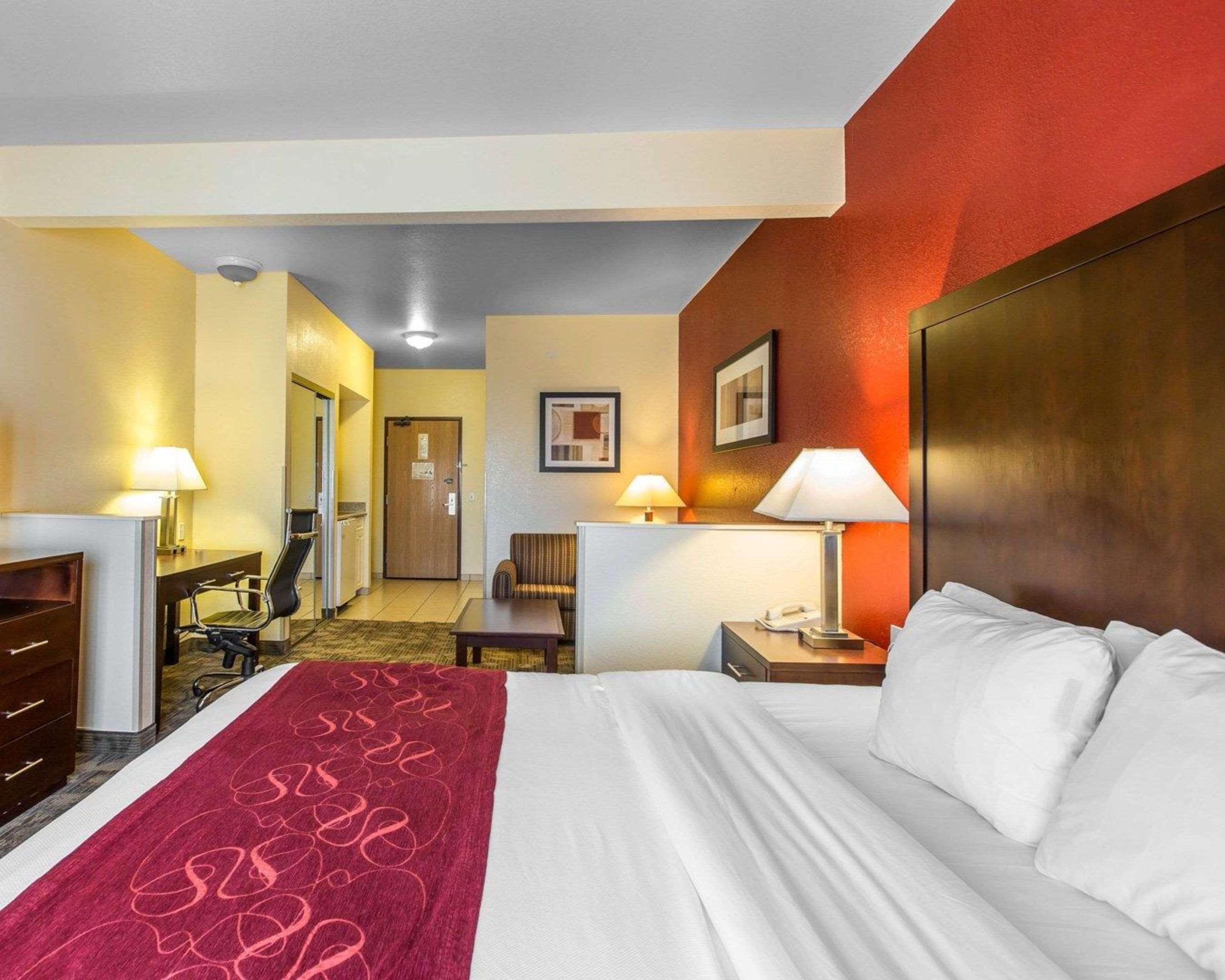Comfort Suites Palm Desert I-10 מראה חיצוני תמונה