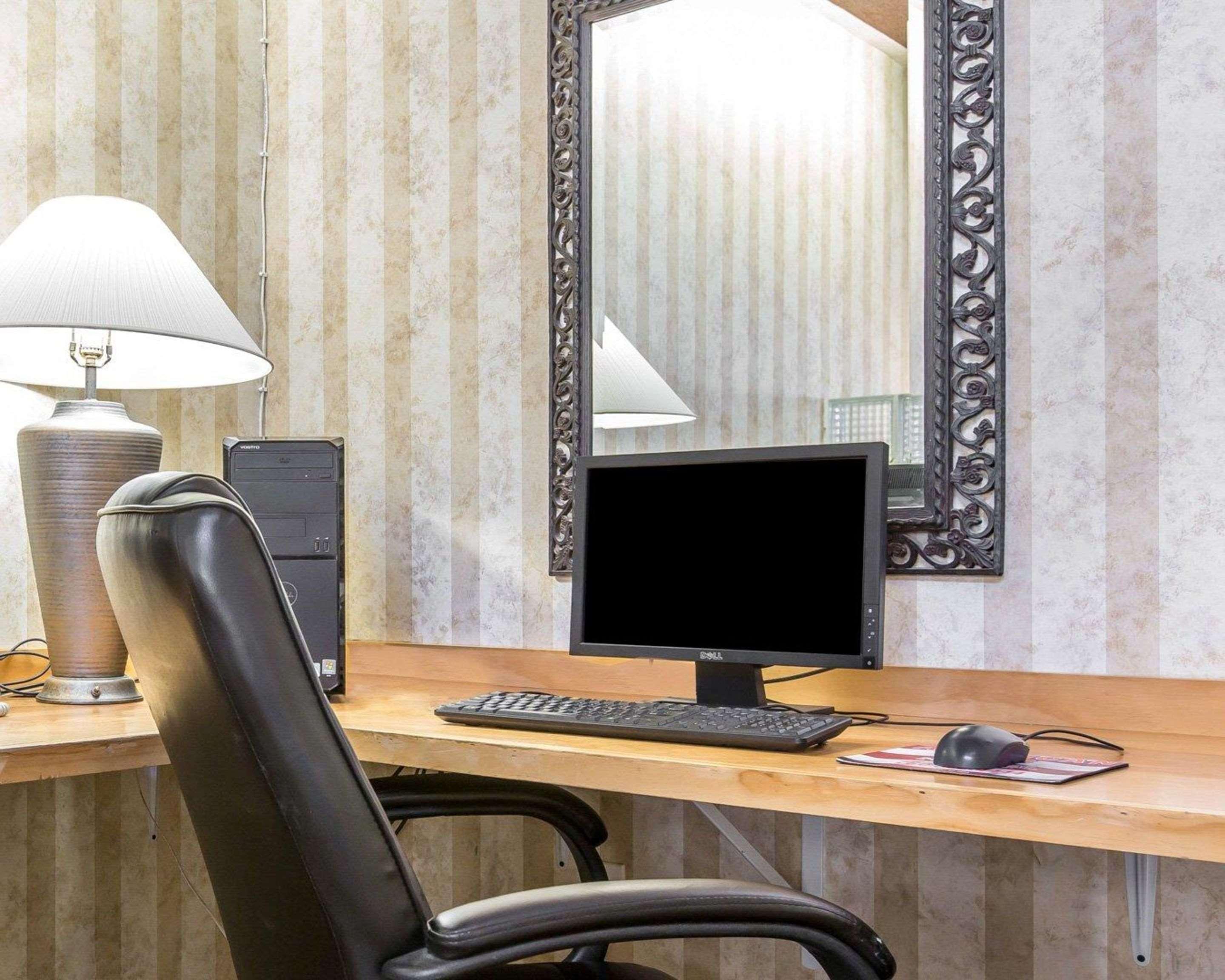 Comfort Suites Palm Desert I-10 מראה חיצוני תמונה
