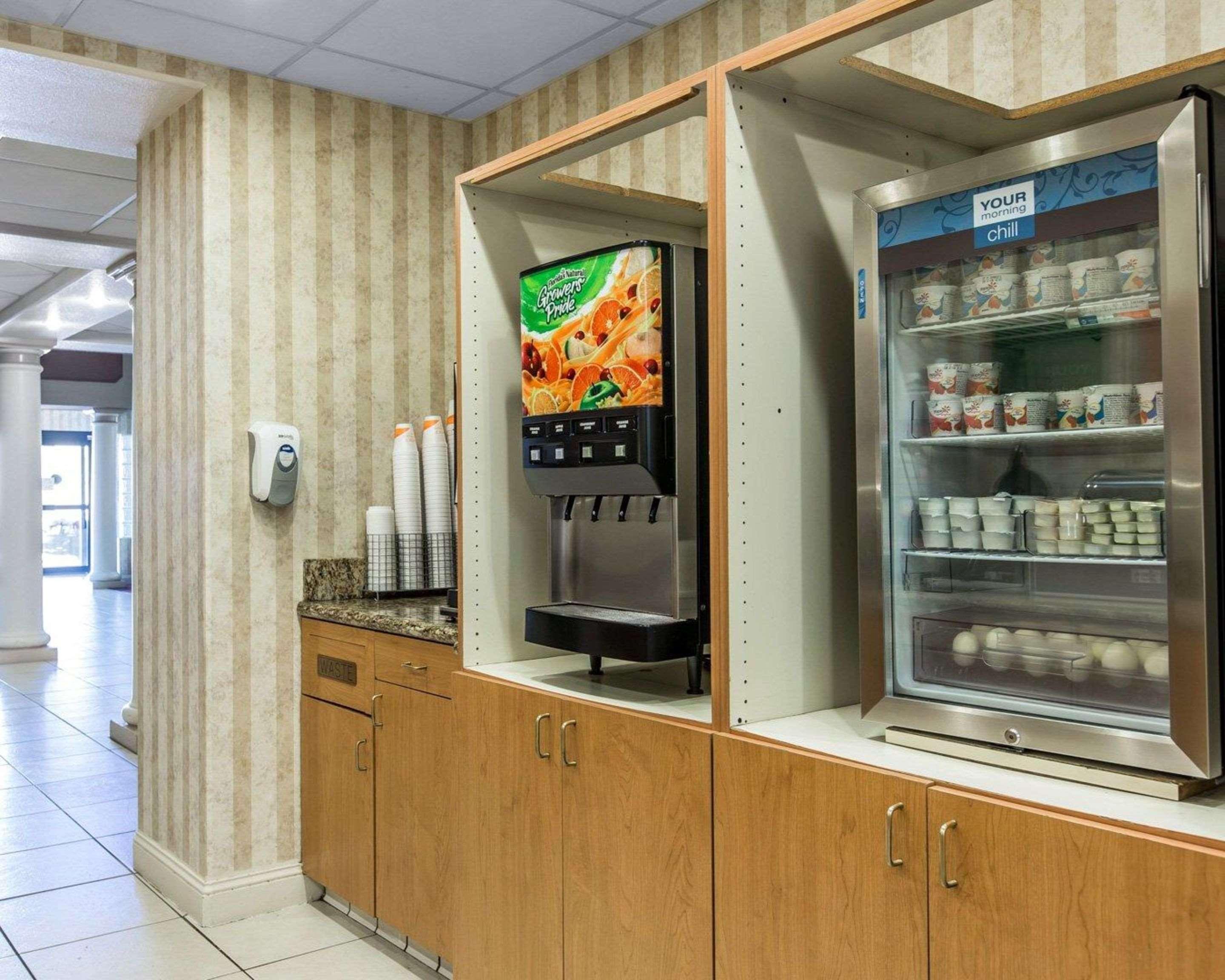 Comfort Suites Palm Desert I-10 מראה חיצוני תמונה